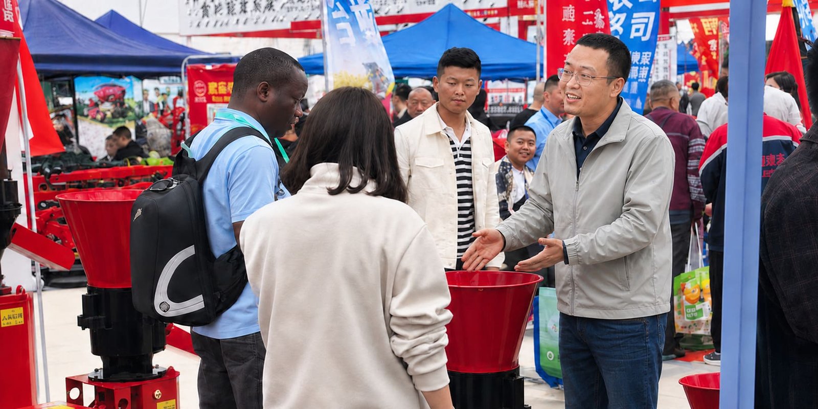 Customer from Tanzania visited GoldenGain factory
